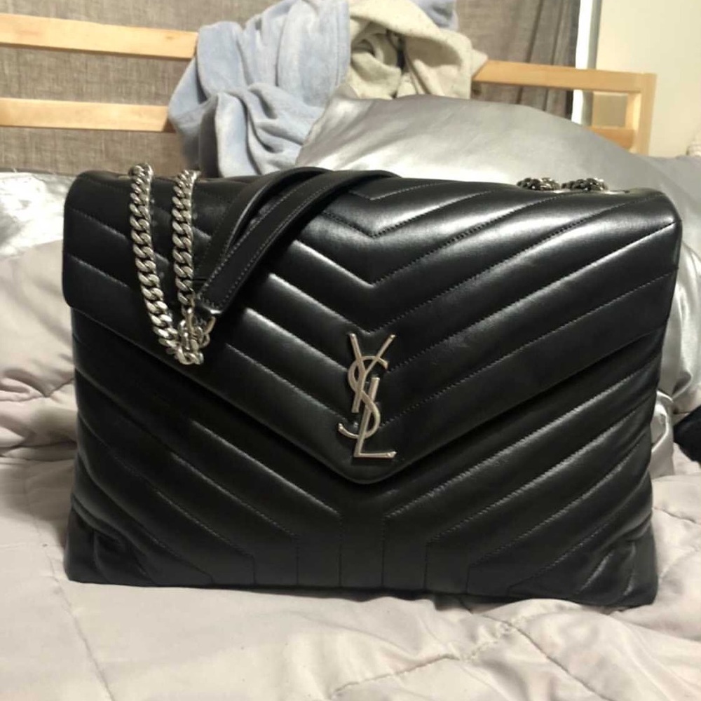 Saint Laurent Loulou Large in Chevron